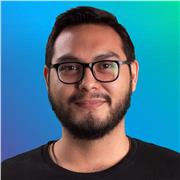 Profesor de programación con amplia experiencia enseñando a alumnos de todas las edades y niveles.